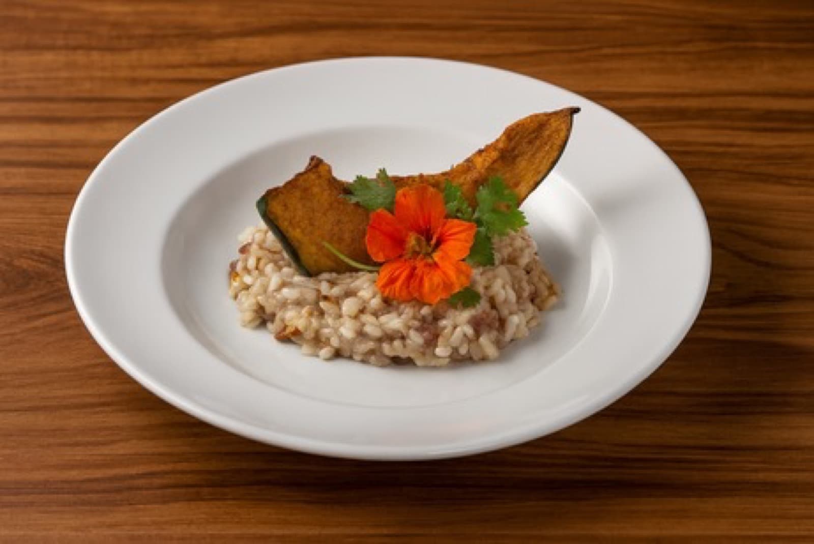 Risoto de chambari com gremolata de tutano e abóbora cabotiá assada